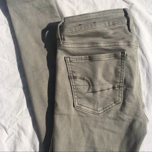 AMERICAN EAGLE GREY SKINNY JEANS